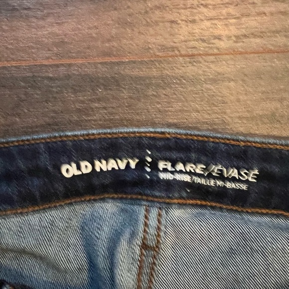 Old Navy Maternity Jeans - Picture 3 of 3